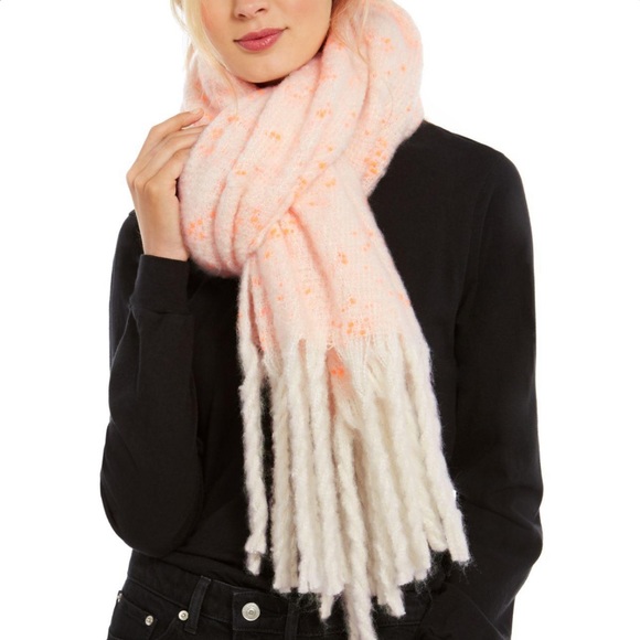 Dkny Accessories - NWT DKNY Oversized Pop Neon Speckled Fringe Scarf